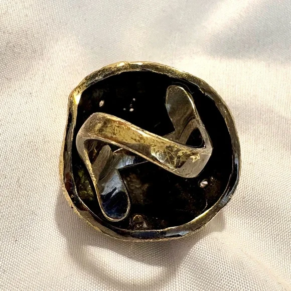 Vintage Mushroom Dome Ring Gold Tone 1960s - 70s Brutalist Era Style size 4.5-5 - Picture 7 of 9